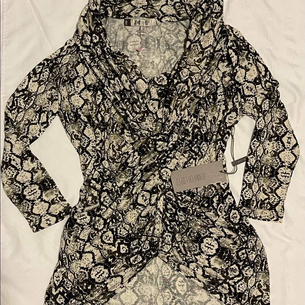 Jennifer Lopez blouse